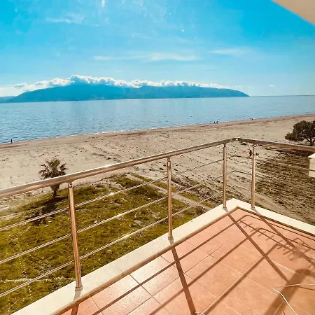 Apartment Red Flamingo Vlore